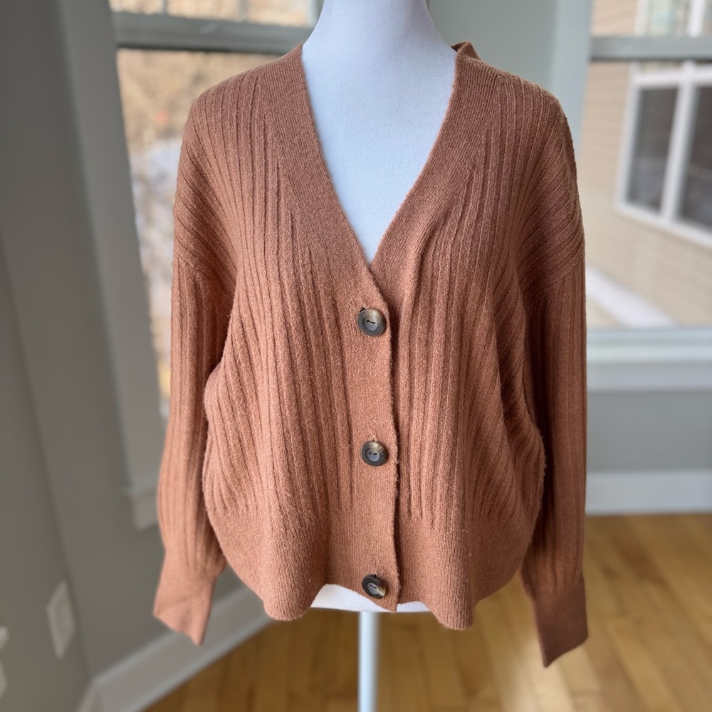 Old Navy Cognac Tan Wide Rib V Neck Cardigan Sweater Size Small
